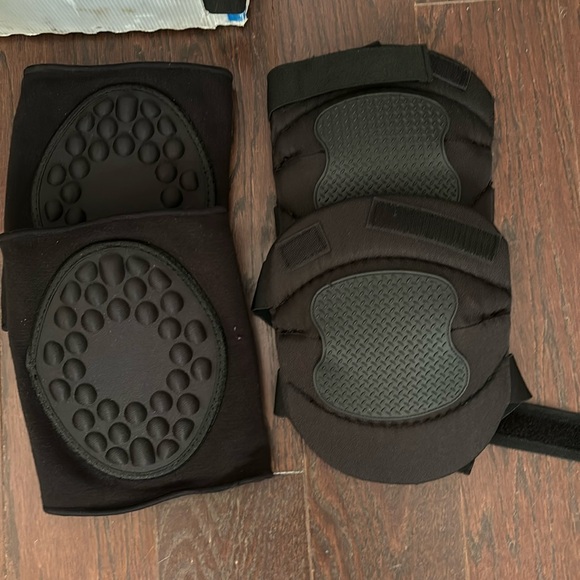 Knee pads - Picture 1 of 2